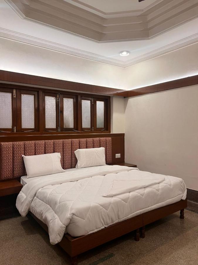 Aavaa Shanti Niwas Varanasi Exterior photo