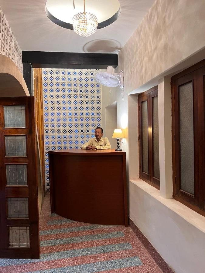 Aavaa Shanti Niwas Varanasi Exterior photo